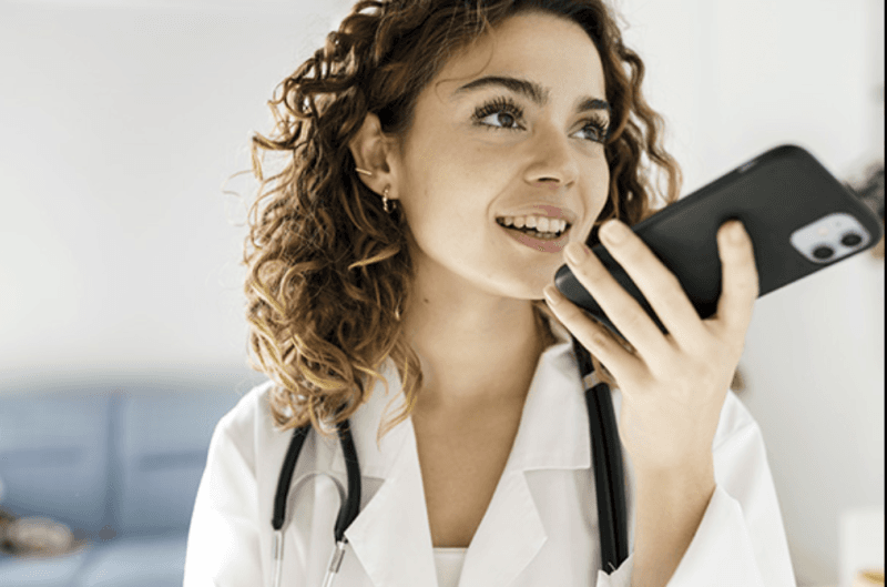 Illustration Reconnaissance vocale, Nuance met les acteurs hospitaliers sur la « bonne voix »