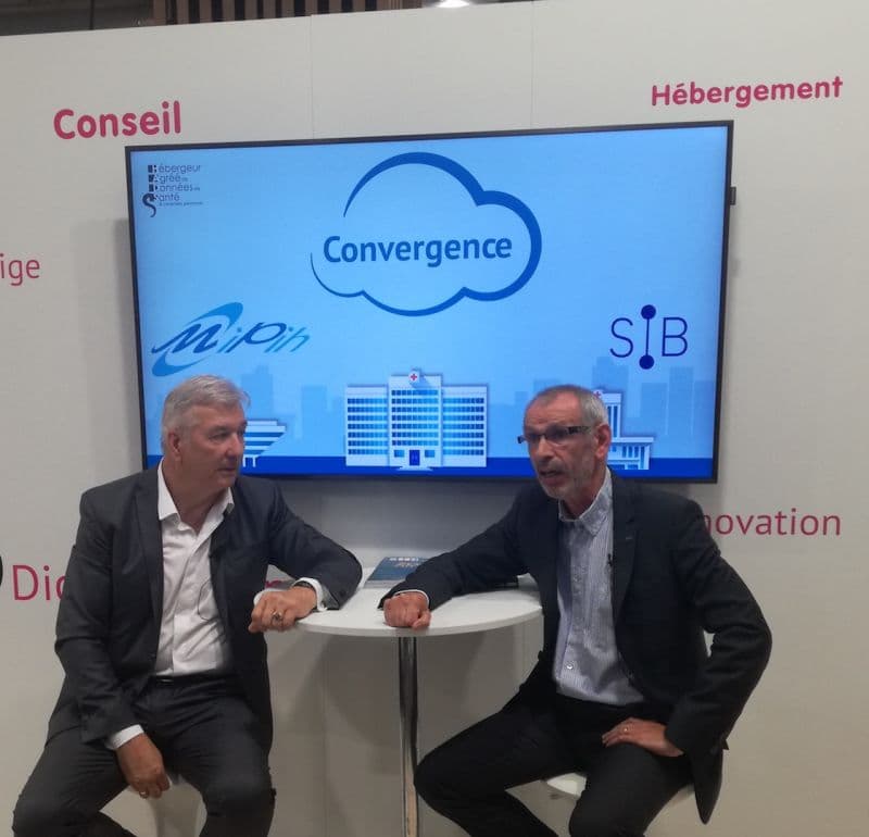 Illustration Un Cloud en Convergence