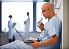 Illustration Reconnaissance vocale : une technologie efficiente, des gains de productivité réels !